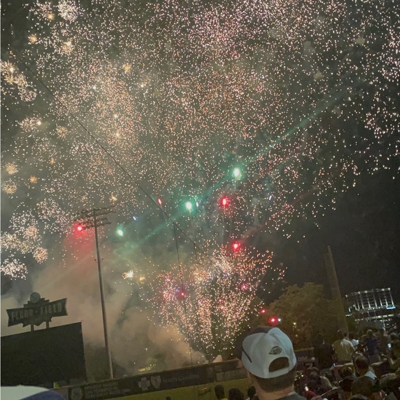 •MAKE AN OFFER•DONT LIKE PRICE BUT 💕LOVE ITEM.Reasonable offers always welcome - Picture 4 of 4